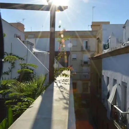 Cadizz- Andalusian Style Attic El Falla Apartment *