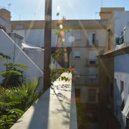 Cadizz-atico El Falla Con Terraza De 40m2 كاديز